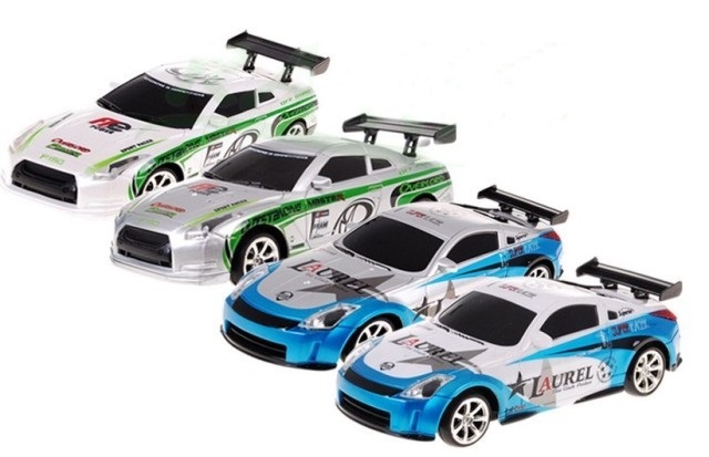 Závodní auta s náhonem na 4 kola DRIFT RACING