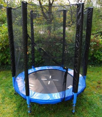 Trampolína s ochrannou síťí 150 cm