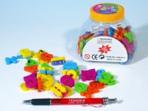 Magnety PÍSMENA + ČÍSLICE 104ks DÓZA  