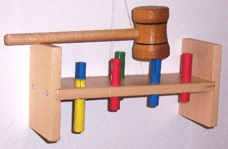 Dřevěná ZATLOUKAČKA  
