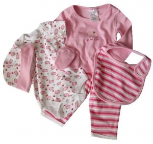 6 - DÍLNÝ KOJENECKÝ SET BABY TOWN růžový