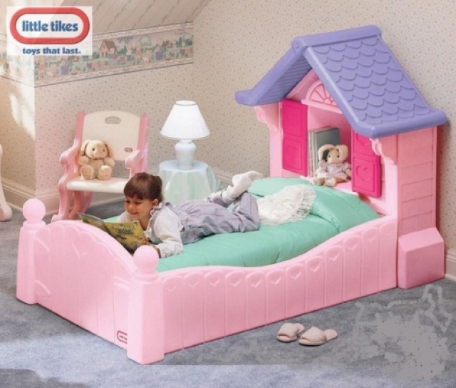Dětská postel Little Tikes