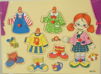 Puzzle dřevo oblékání holčička