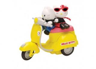 Hello Kitty se scooterem